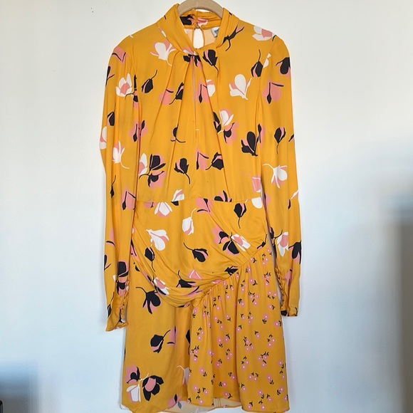 Taylor Swift Self-Portrait Yellow Floral Print Mini Dress - Picture 2 of 14